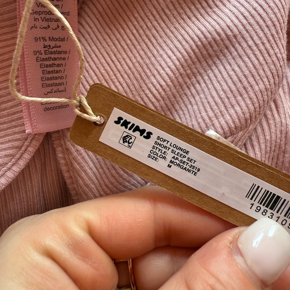 SKIMS Light Pink Women's Pajama Set Soft Lounge Short Sleep Set - Picture 6 of 6